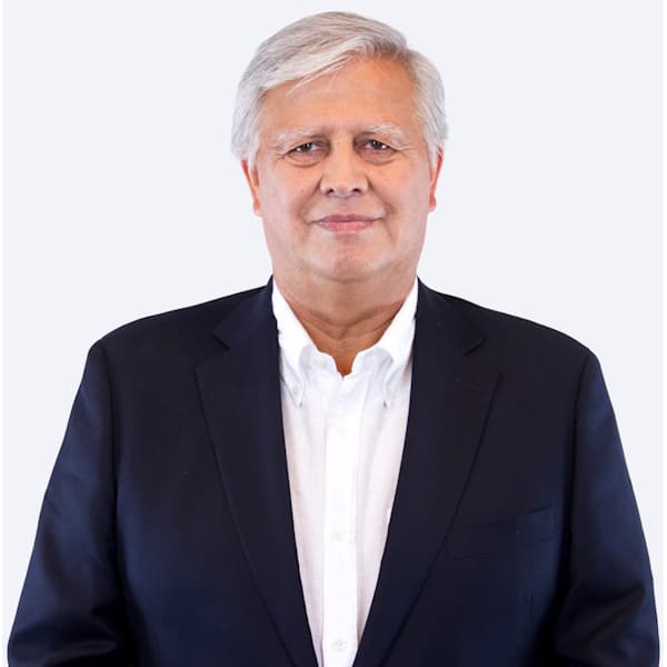 Gastón Saavedra Chandía